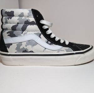 Vans Camo Sk8-Hi Shoes